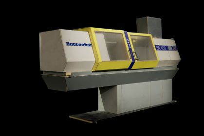 2_Battenfeld Injection molding machine.jpg